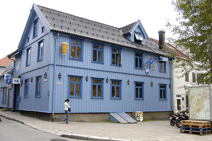 Blarock Tromsø – legendær rockeklubb i Strandgata 14 siden 1991