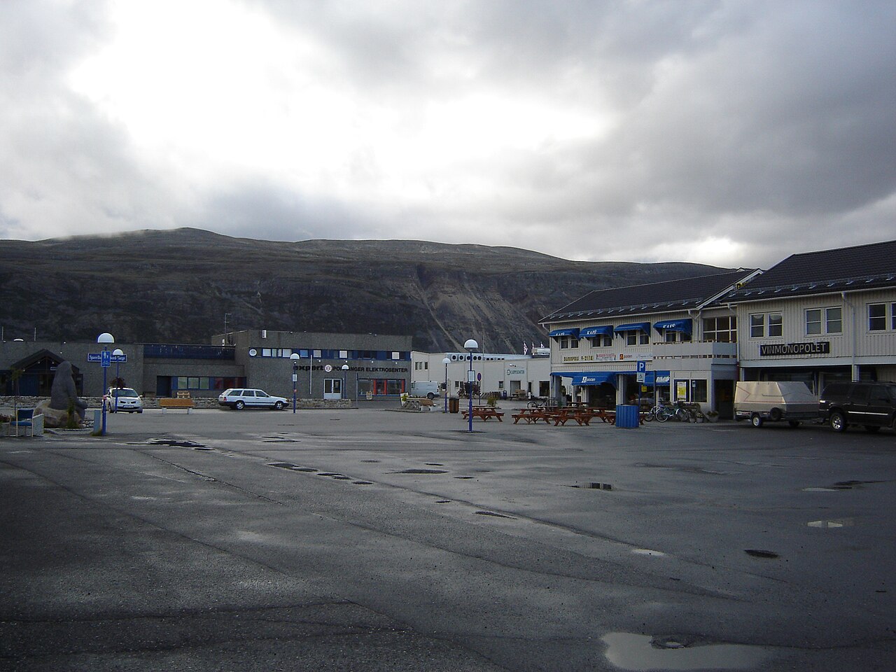 Lakselv ved Porsangerfjorden, vertssted for Midnattsrocken