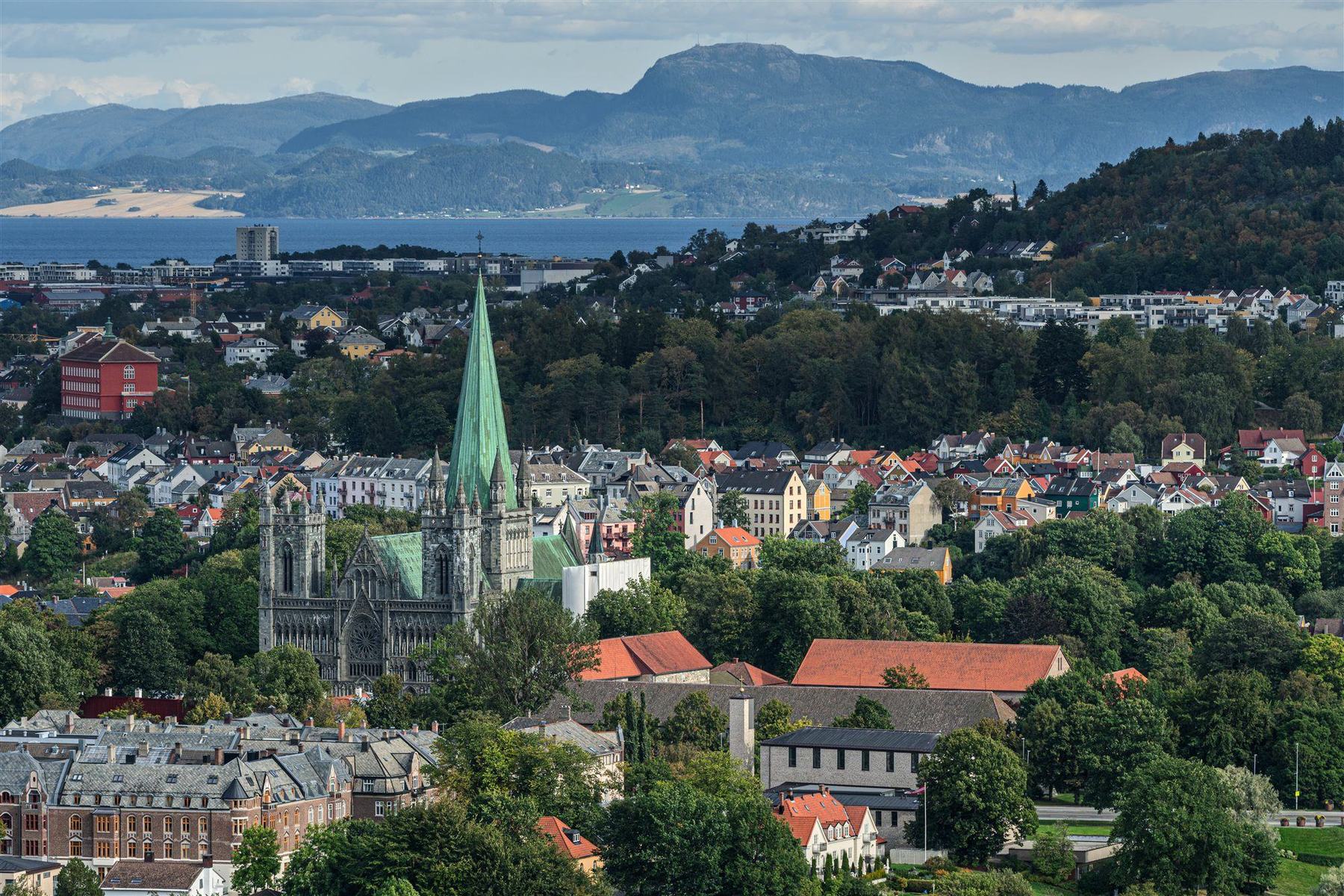 Trondheim sett fra høyden, bykontekst for NEON Festival på Ladesletta