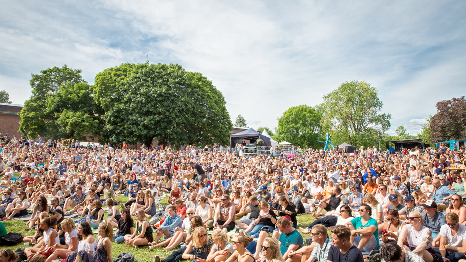 Publikum på Piknik i Parken i Sofienbergparken på Grünerløkka i Oslo
