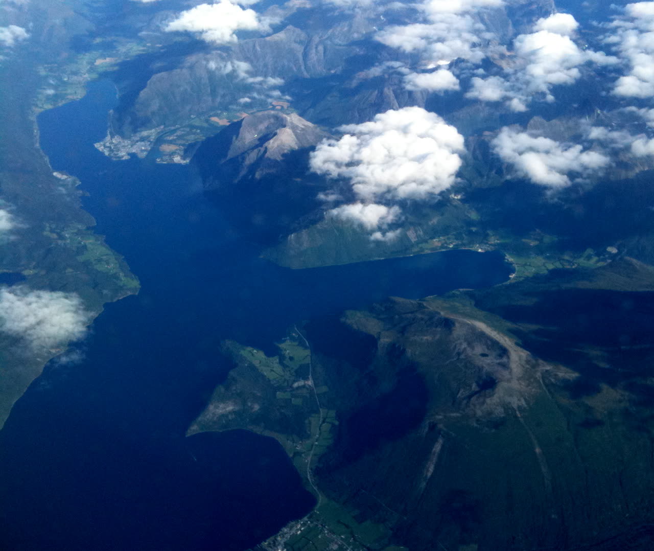 Romsdalsfjorden og Åndalsnes sentrum, der RaumaRock arrangeres hver sommer