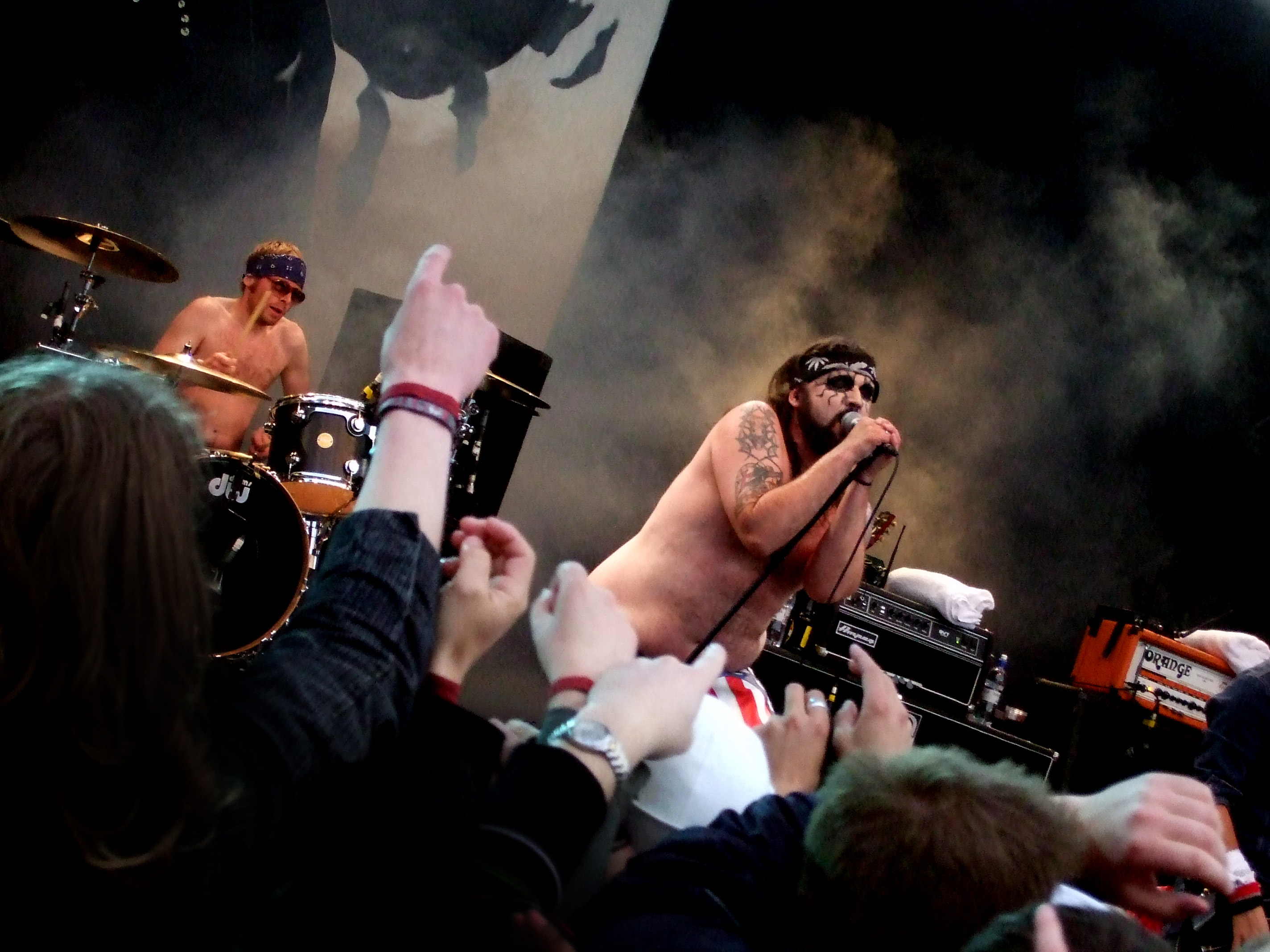 Hank von Helvete live