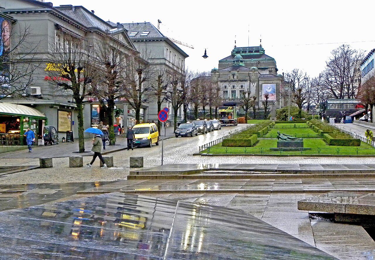 Øvre Ole Bulls plass i Bergen sentrum, her ligger Ole Bull Scene